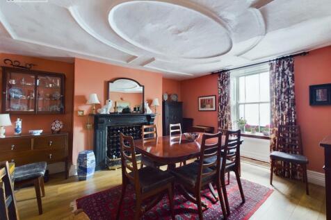 Dining room.jpg