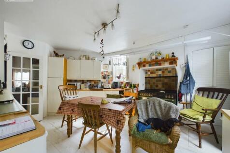 Kitchen ii.jpg