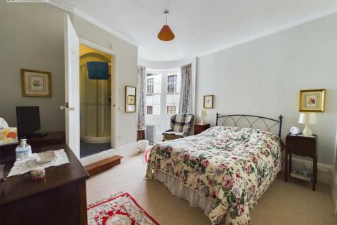 Bedroom 2.jpg