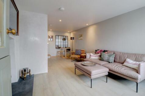 Living room.jpg