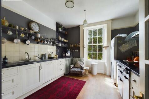 Kitchen .1.jpg