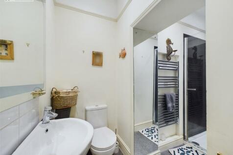 Shower Room .1.jpg