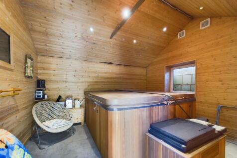 Sauna Hot Tub .2.jpg