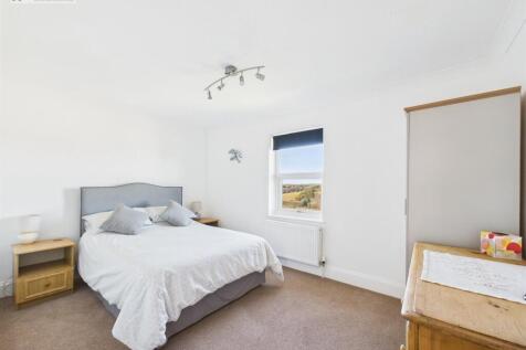 Bedroom 2.jpg