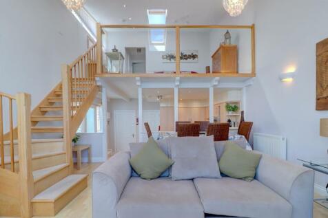 Living Space .2.jpg