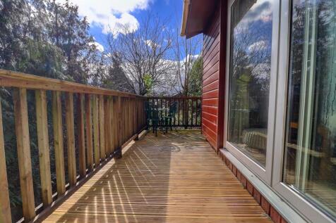 Decking .1.jpg