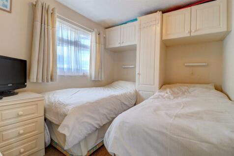Bedroom 2 .1.jpg