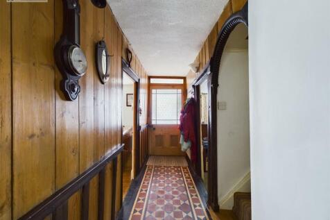 Hallway.jpg