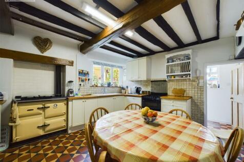 Kitchen ii.jpg