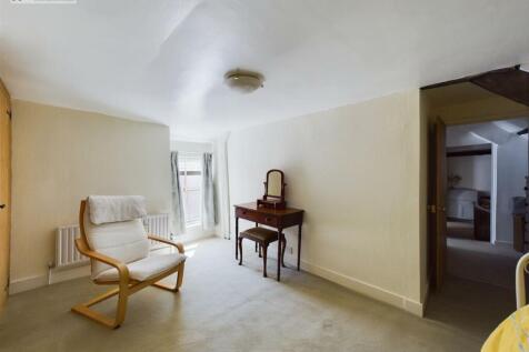 Bedroom 2 ii.jpg