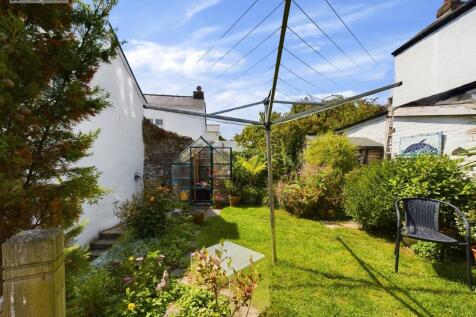 Rear garden viiii.jpg