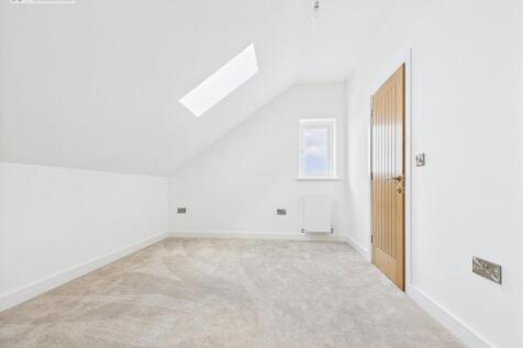 Bedroom 4.jpg