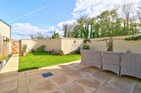 Rear garden.jpg