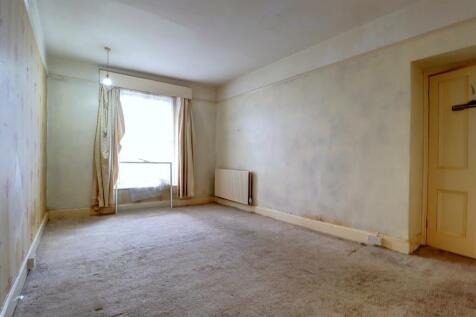 Bedroom .2.jpg