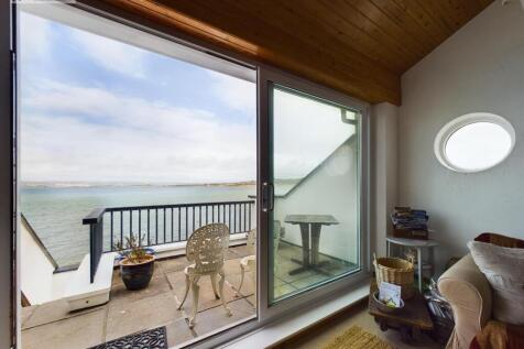 Sitting room outlook.jpg