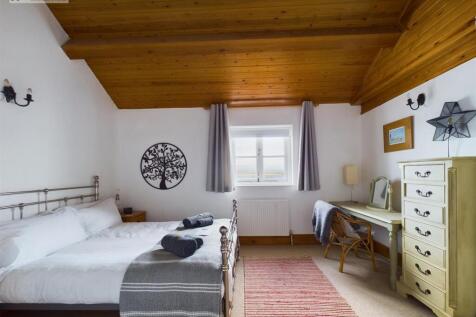 Bedroom 2.jpg
