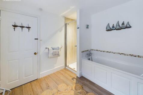 Bathroom new ii.jpg