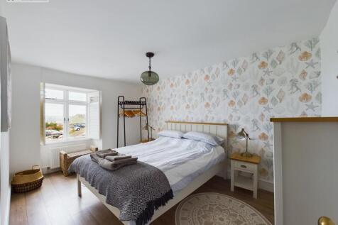Bedroom 2 .1.jpg