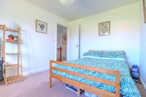 Bedroom 3 .2.jpg