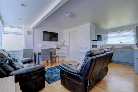 Lounge .2.jpg
