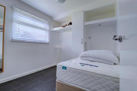 Bedroom 2 .1.jpg