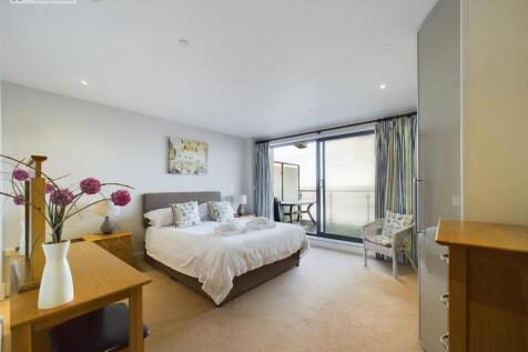 Bedroom 1 ii.jpg