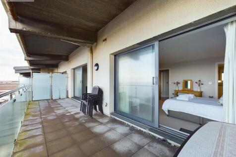 Terrace iv.jpg