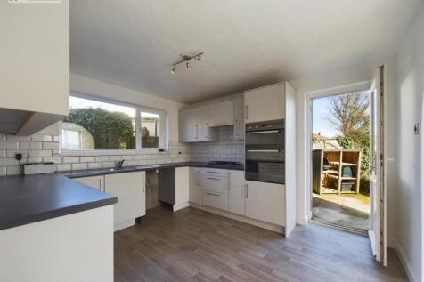 Kitchen .1.jpg