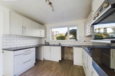 Kitchen .2.jpg