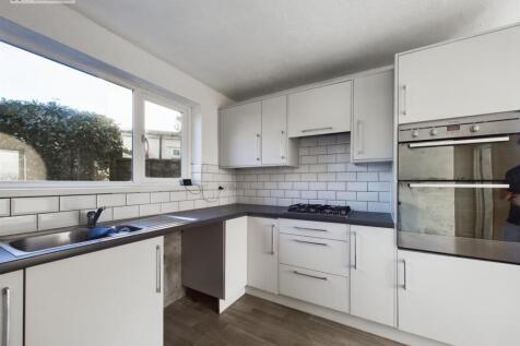 Kitchen .3.jpg