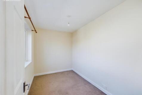 Bedroom 4 .1.jpg