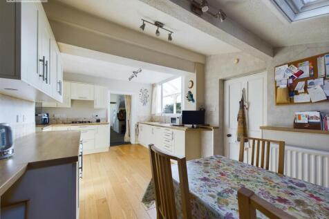 Kitchen Breakfast Room ii.jpg