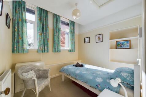 Bedroom 3.jpg