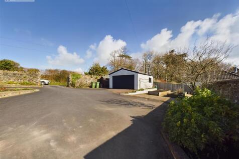 Driveway and Garage.jpg