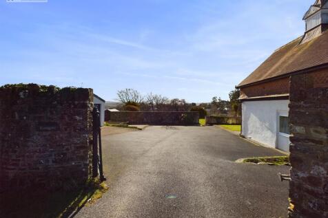 Driveway.jpg