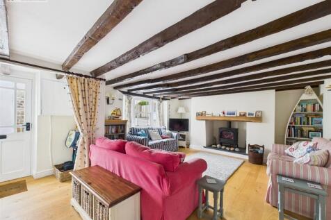 Sitting room new.jpg