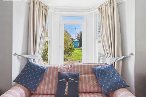 Sitting room french doors.jpg
