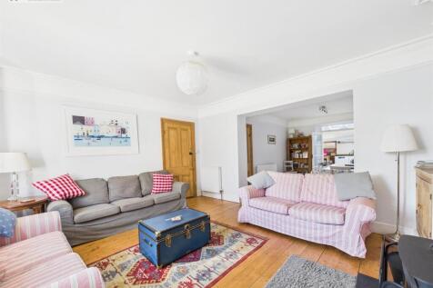 Sitting room iii.jpg