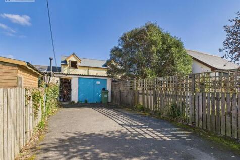 Garage and parking.jpg
