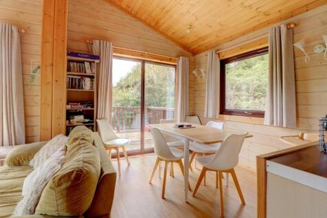 Dining area.jpg