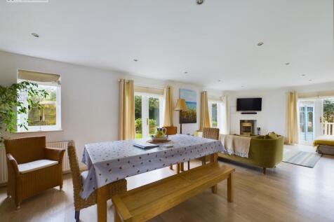 Dining Room .3.jpg