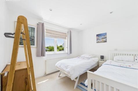 Bedroom 3.jpg