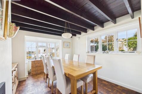 Dining Room .2.jpg