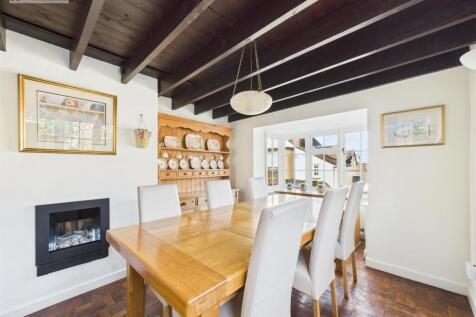 Dining Room .3.jpg