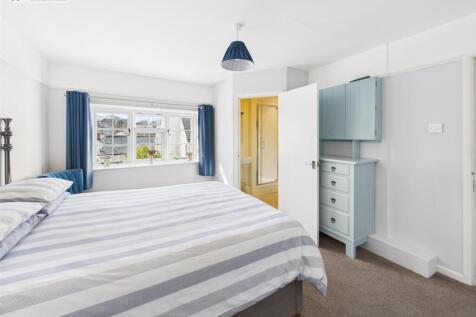 Bedroom 2 .1.jpg