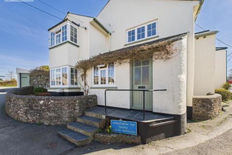 Property Front .4.jpg