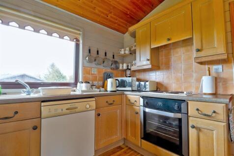 Kitchen .3.jpg
