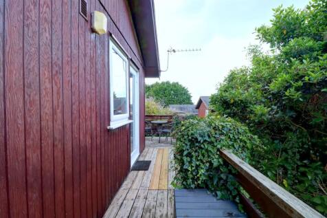 Decking .2.jpg