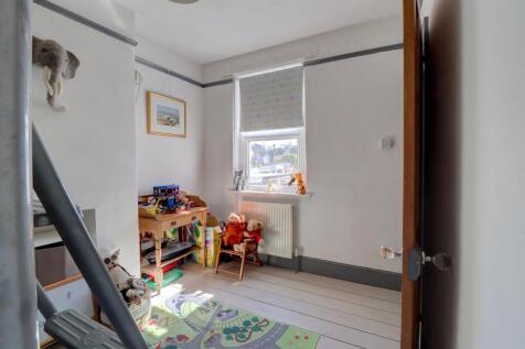 Bedroom 2 ii.jpg