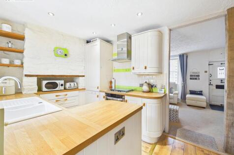 Kitchen .2.jpg